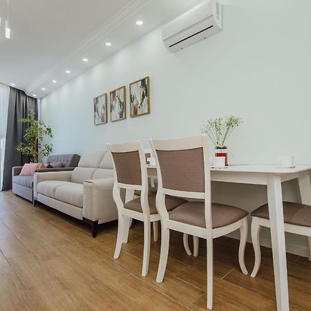 Happy Apartments Batumi Exterior photo
